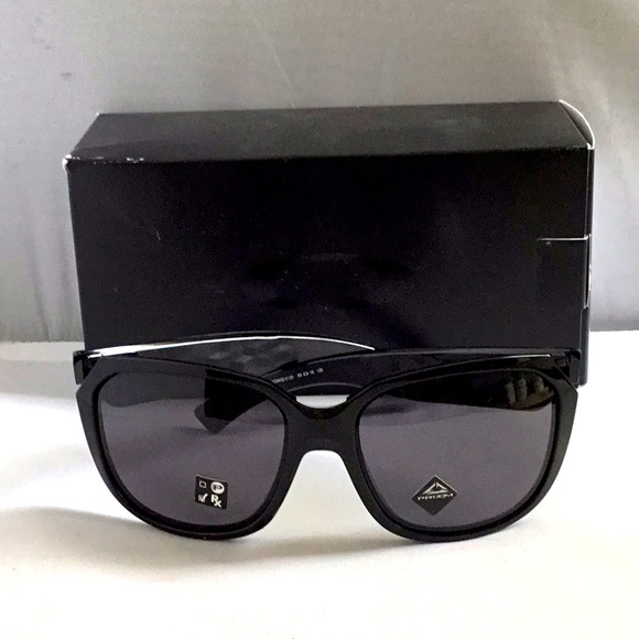Oakley Accessories - OAKLEY SUNGLASSES FOR LADIES.